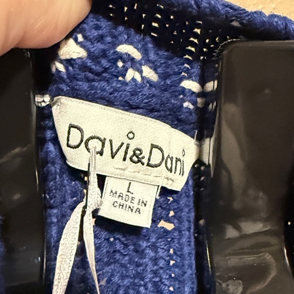 DAVI & DANI Cable Navy Knit Vest with White Trim​ - Picture 6 of 10